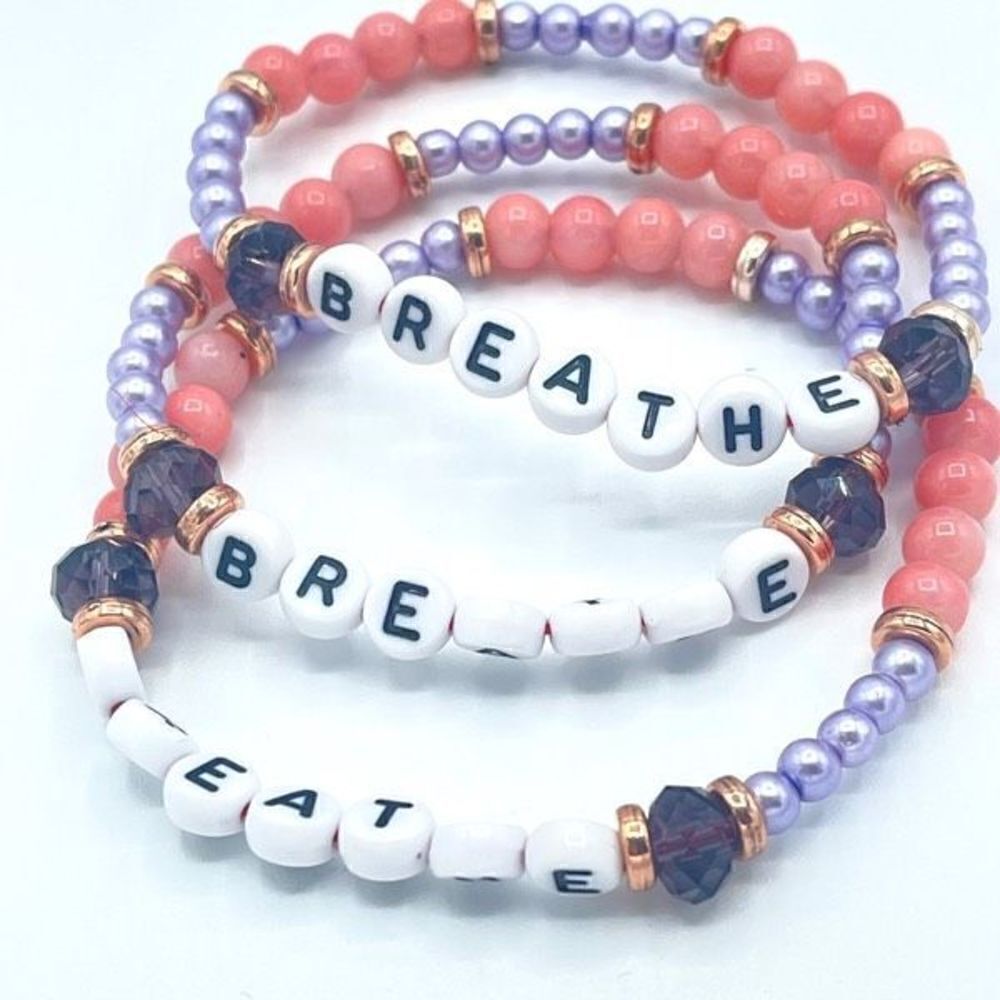 Breathe spell out beaded stretch bracelet ONE NEW Stackable pearl beads pink pur